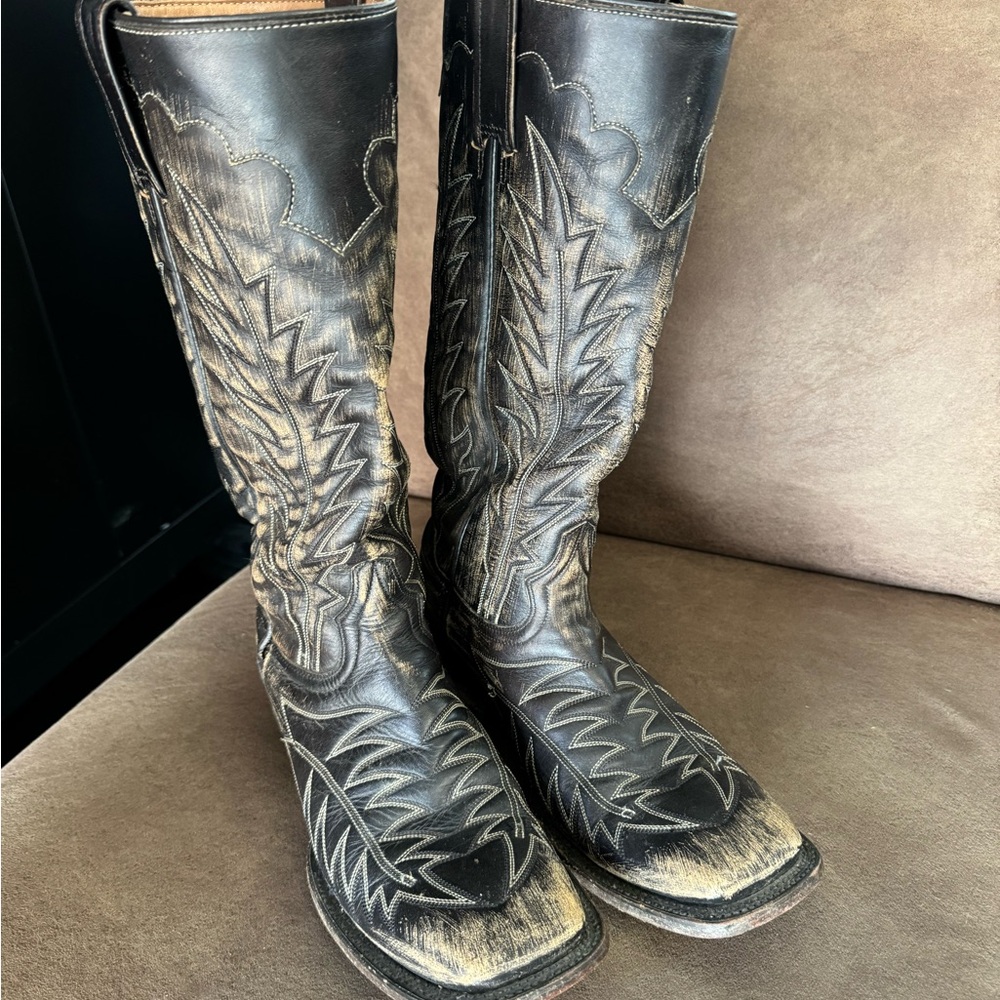 Stetson Distressed Black/Brown Embossed Leather Cowboy Boots - Picture 2 of 6